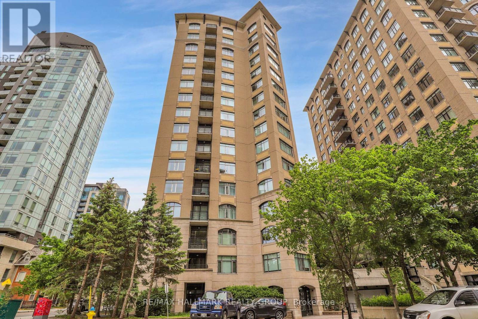 1003 - 85 BRONSON AVENUE