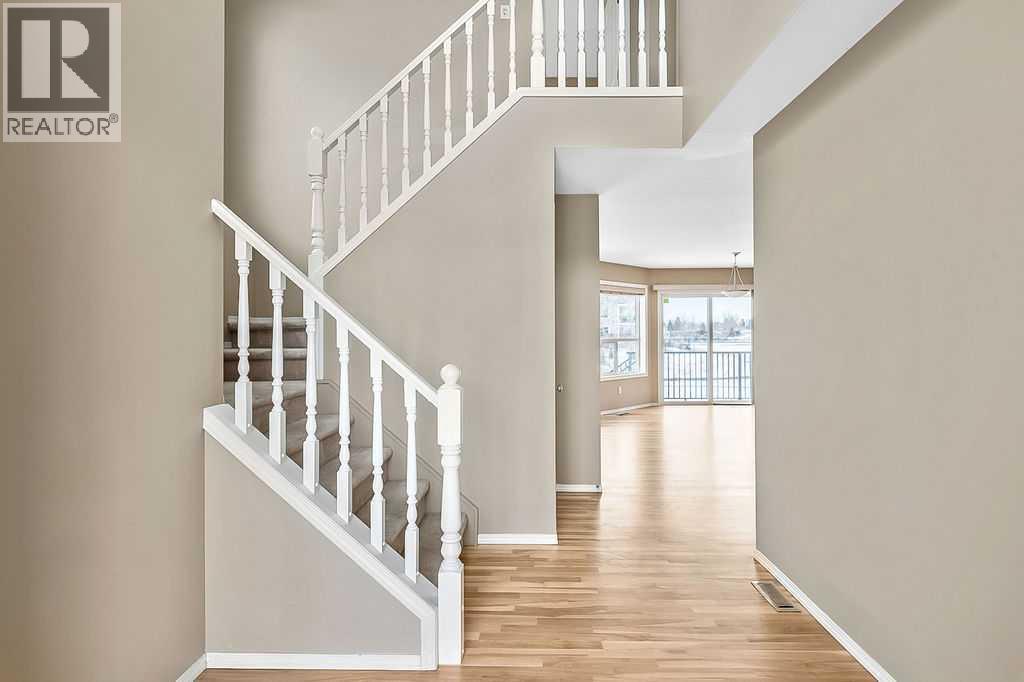 336 Willowbrook Close NW