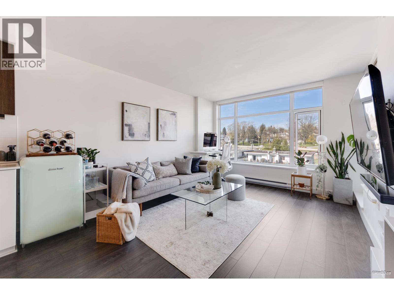 607 188 AGNES STREET