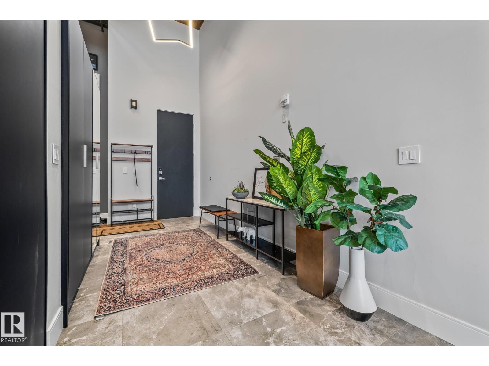 #314 10309 107 ST NW