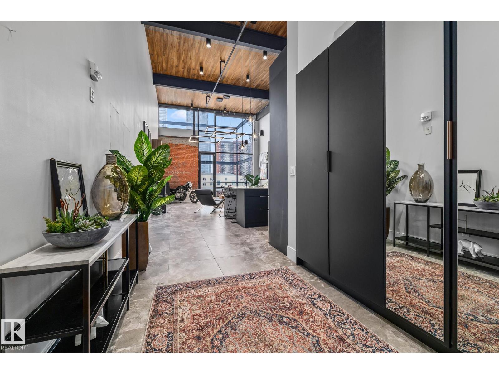 #314 10309 107 ST NW