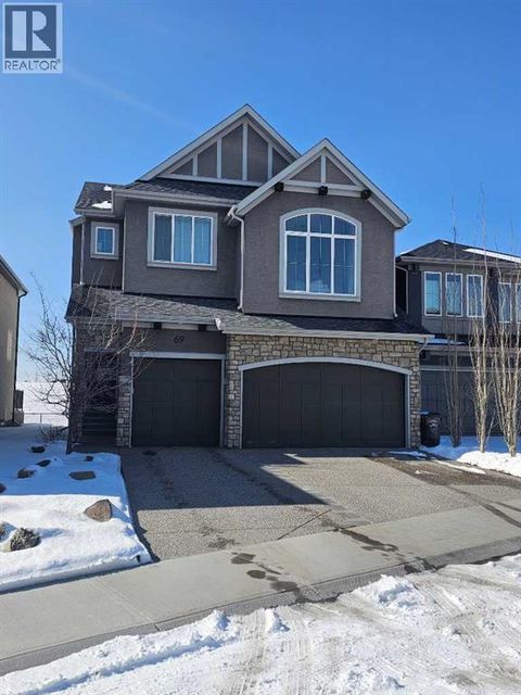 69 Rockyvale Green NW Calgary AB T3G0G4