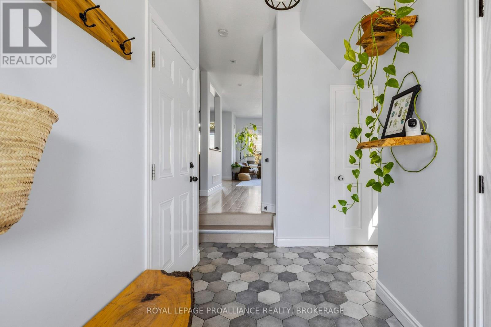 318 JANETTE STREET