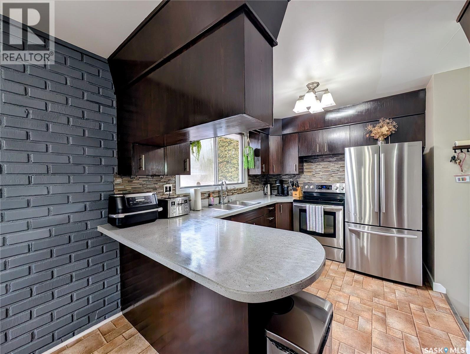 24 Dryburgh CRESCENT