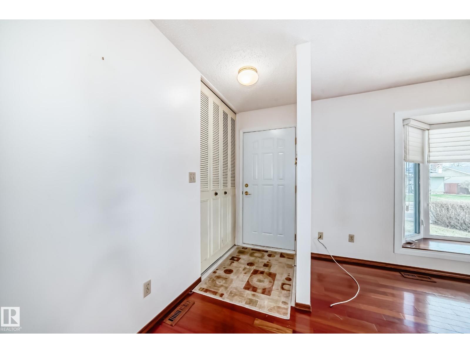 11739 152A AV NW