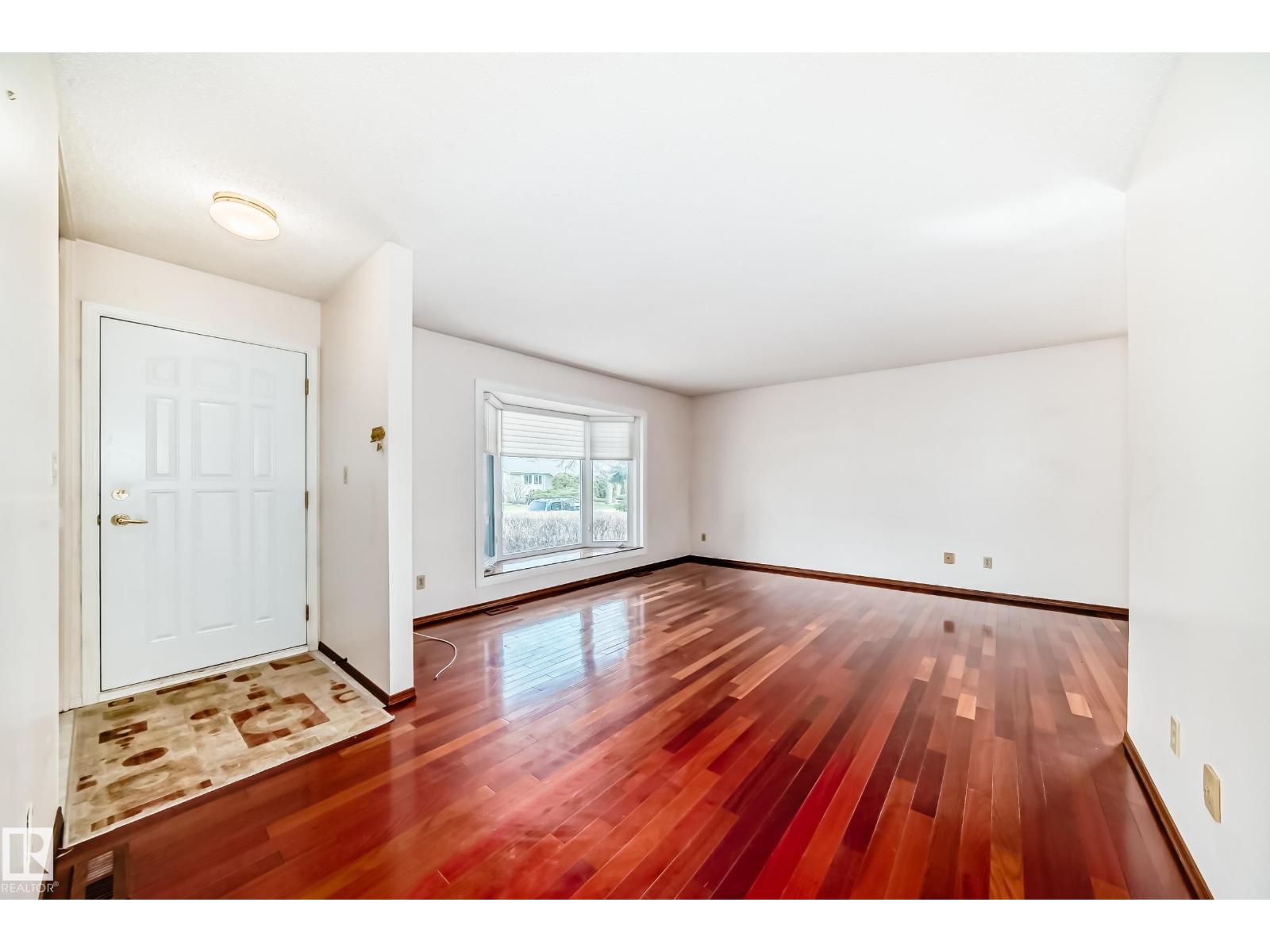 11739 152A AV NW