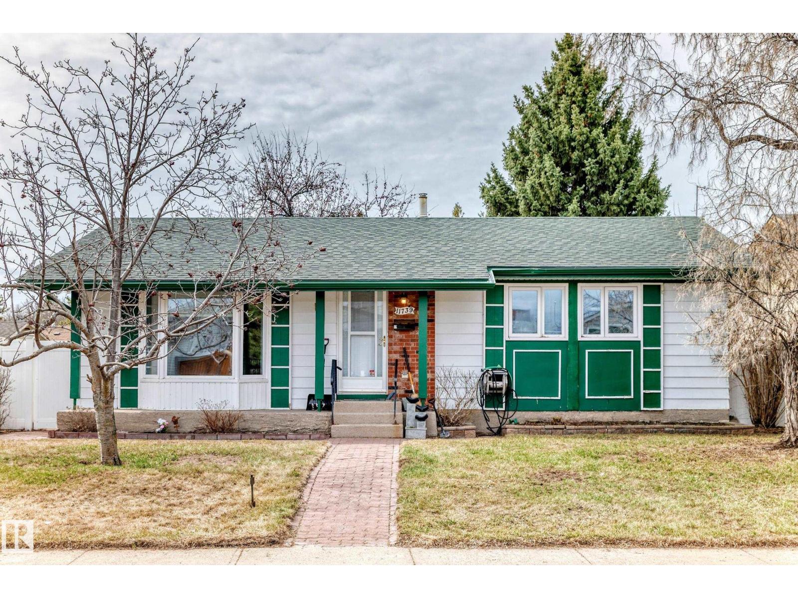 11739 152A AV NW