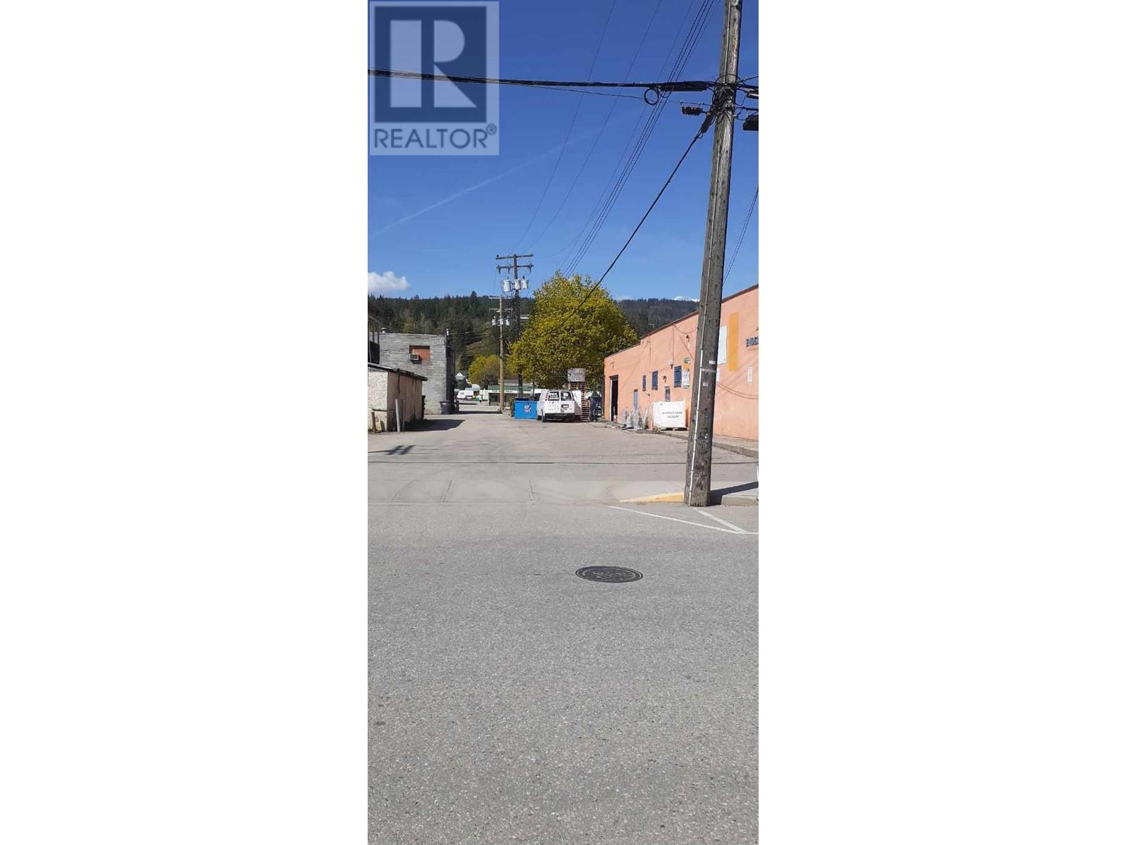 904 Belvedere Street