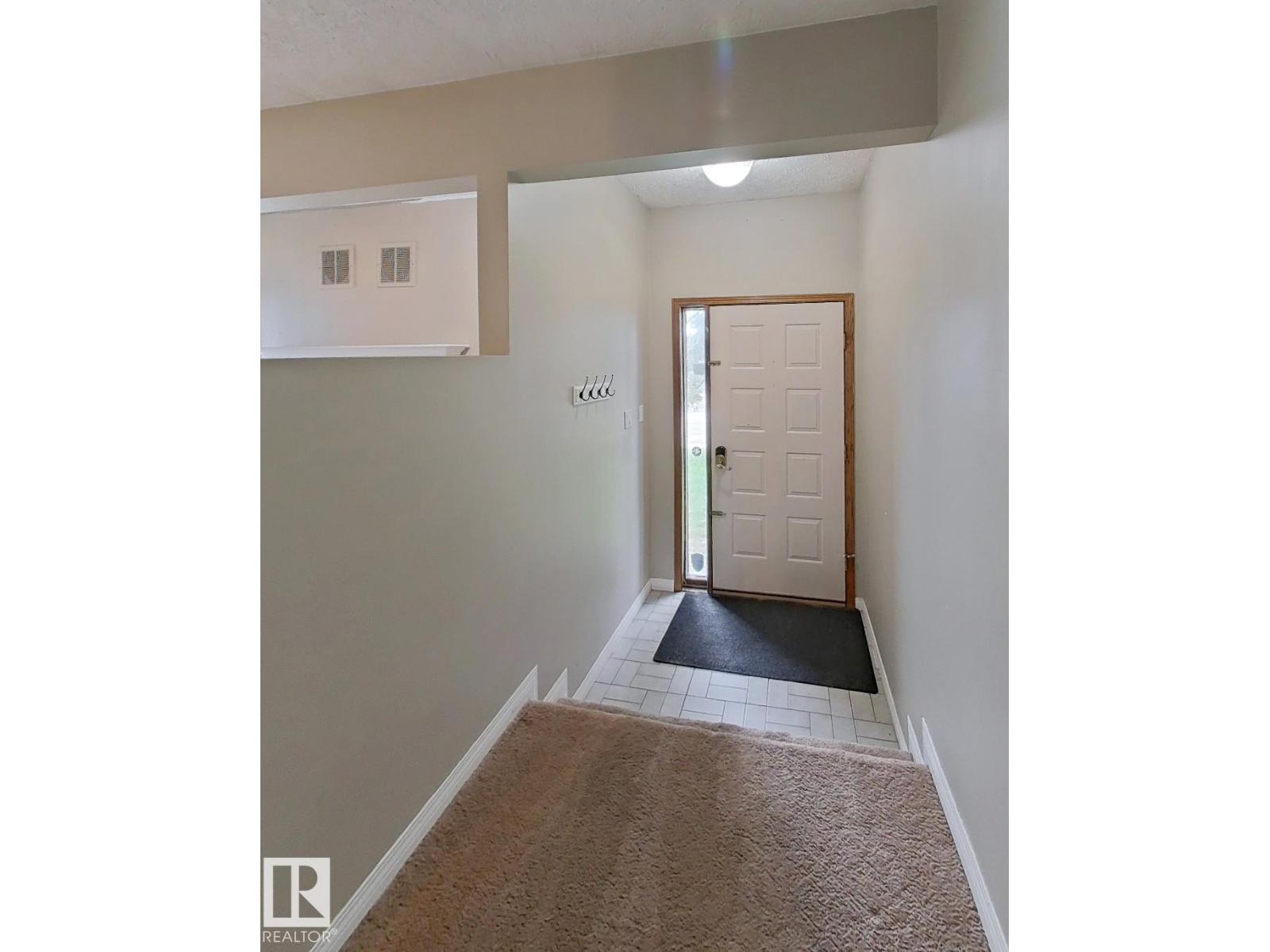 122 HARRISON DR NW