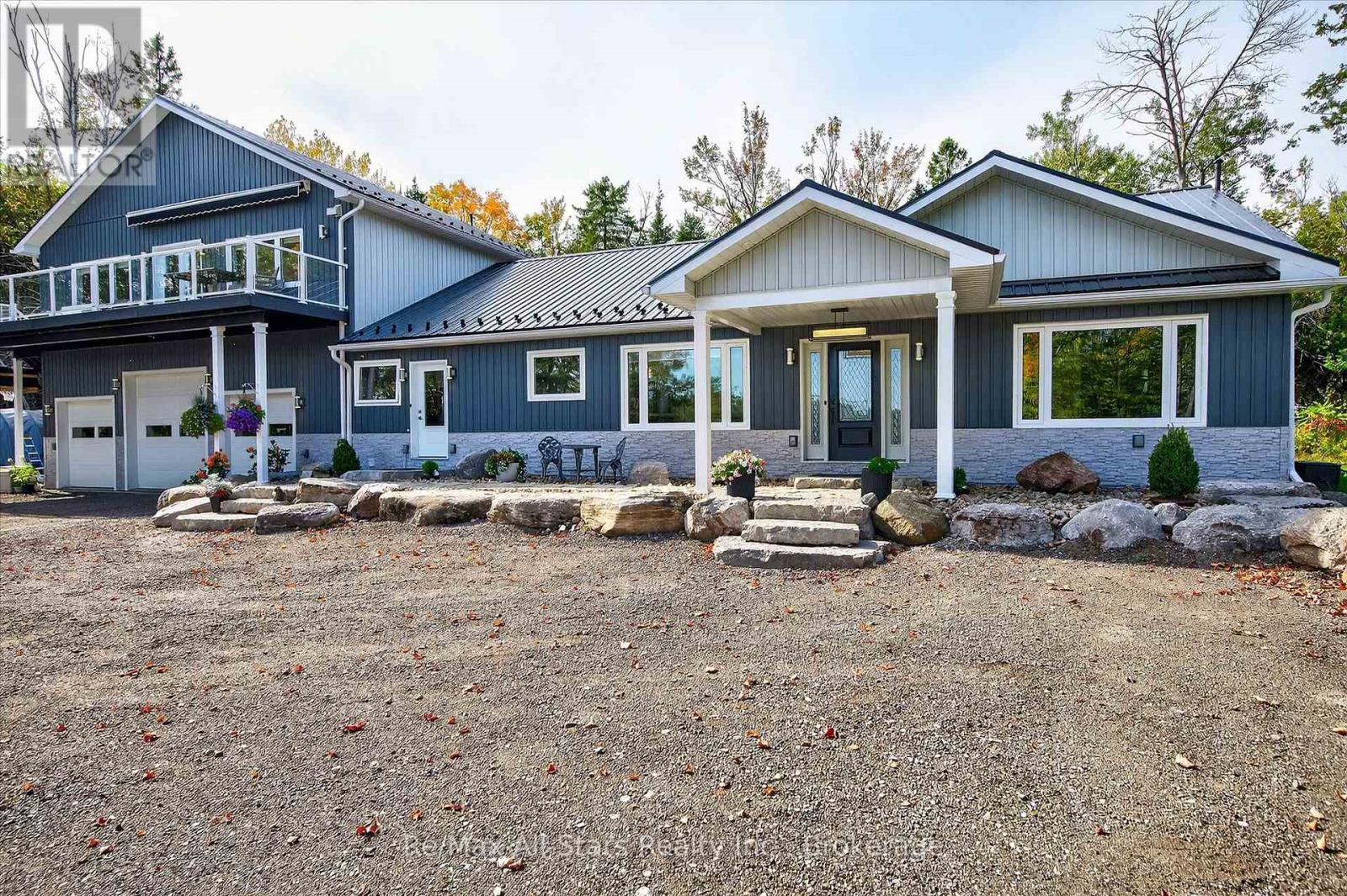 9 LYTLE LANE