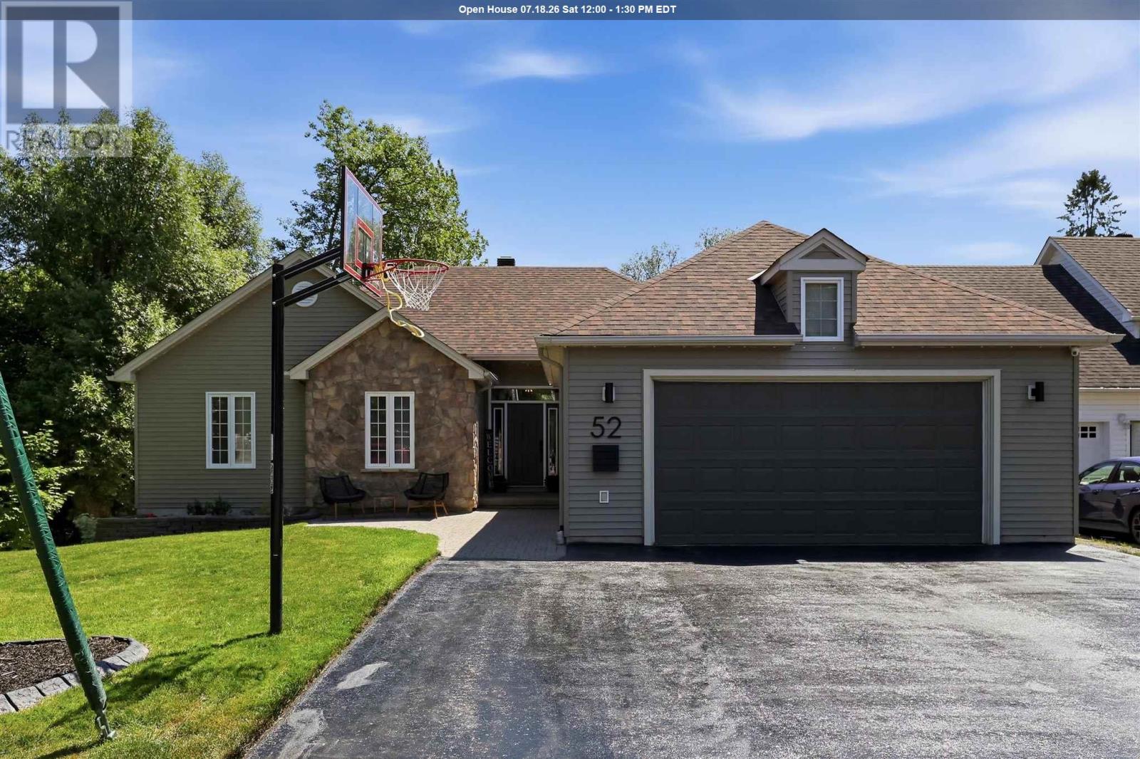 Photo 1 of 50 — 52 Borron AVE, Sault Ste. Marie, ON P6B1E6