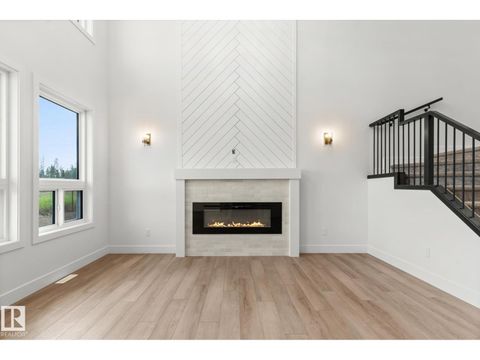 153 Caledon CR Spruce Grove AB T7X0Y8