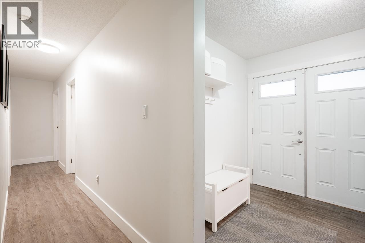 1668 CONNAUGHT DRIVE