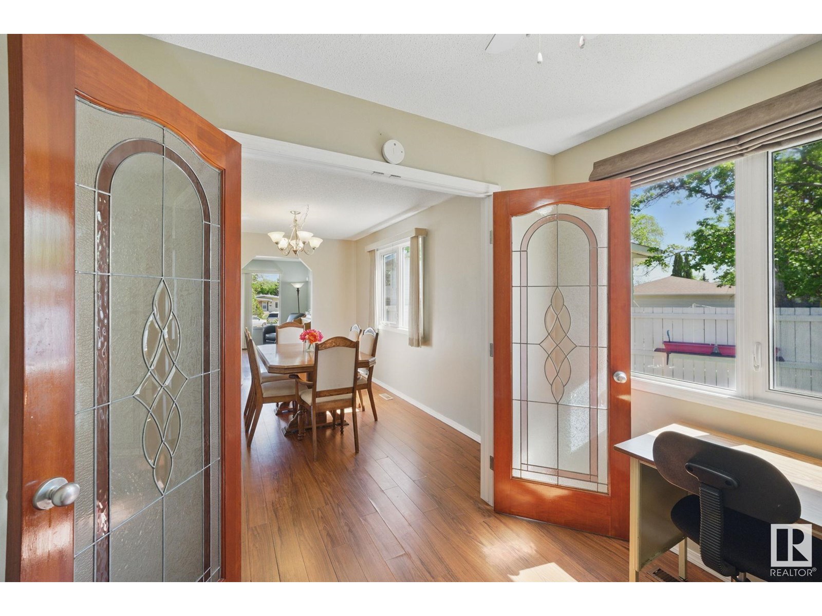 4336 74 ST NW