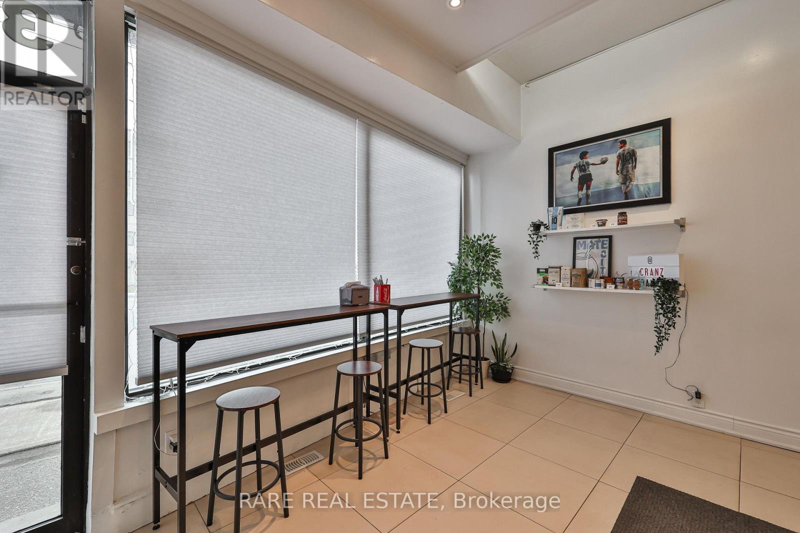 3588 DUFFERIN STREET