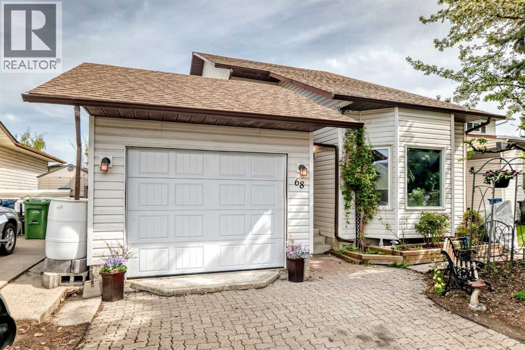 68 Woodview Court SW