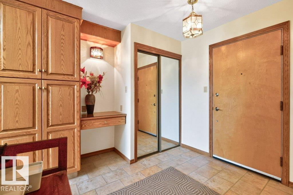 #312 4404 122 ST NW