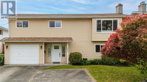 4262 Carey Rd Saanich BC V8Z4H2