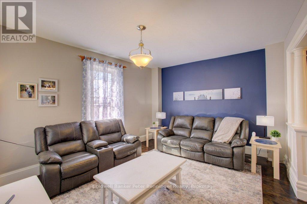 146 QUEEN STREET S