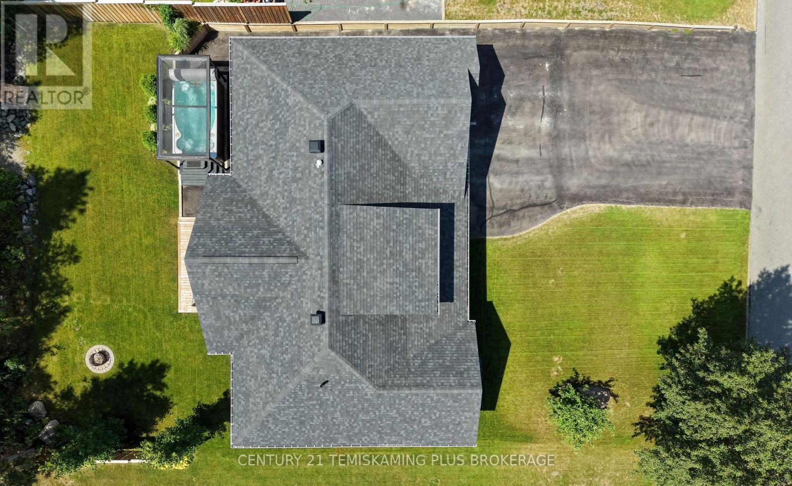 273 COSMAN CRESCENT