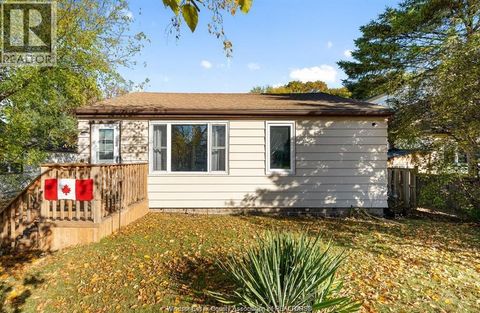 694 ORCHARD AVENUE Sarnia ON N8N2X2