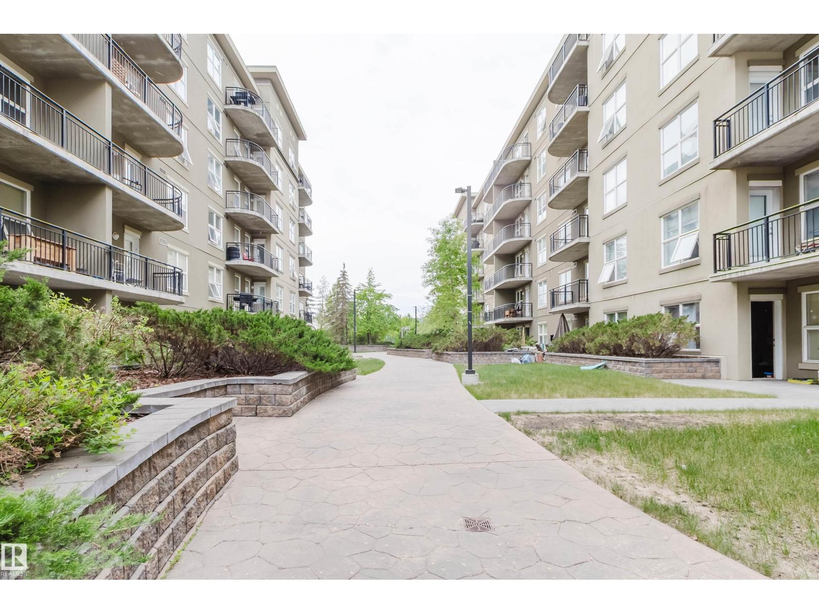 #1-405 4245 139 AV NW