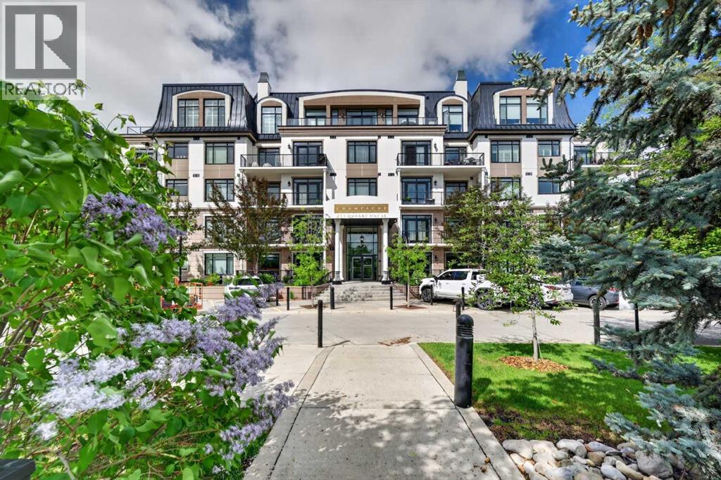 102, 211 Quarry Way SE