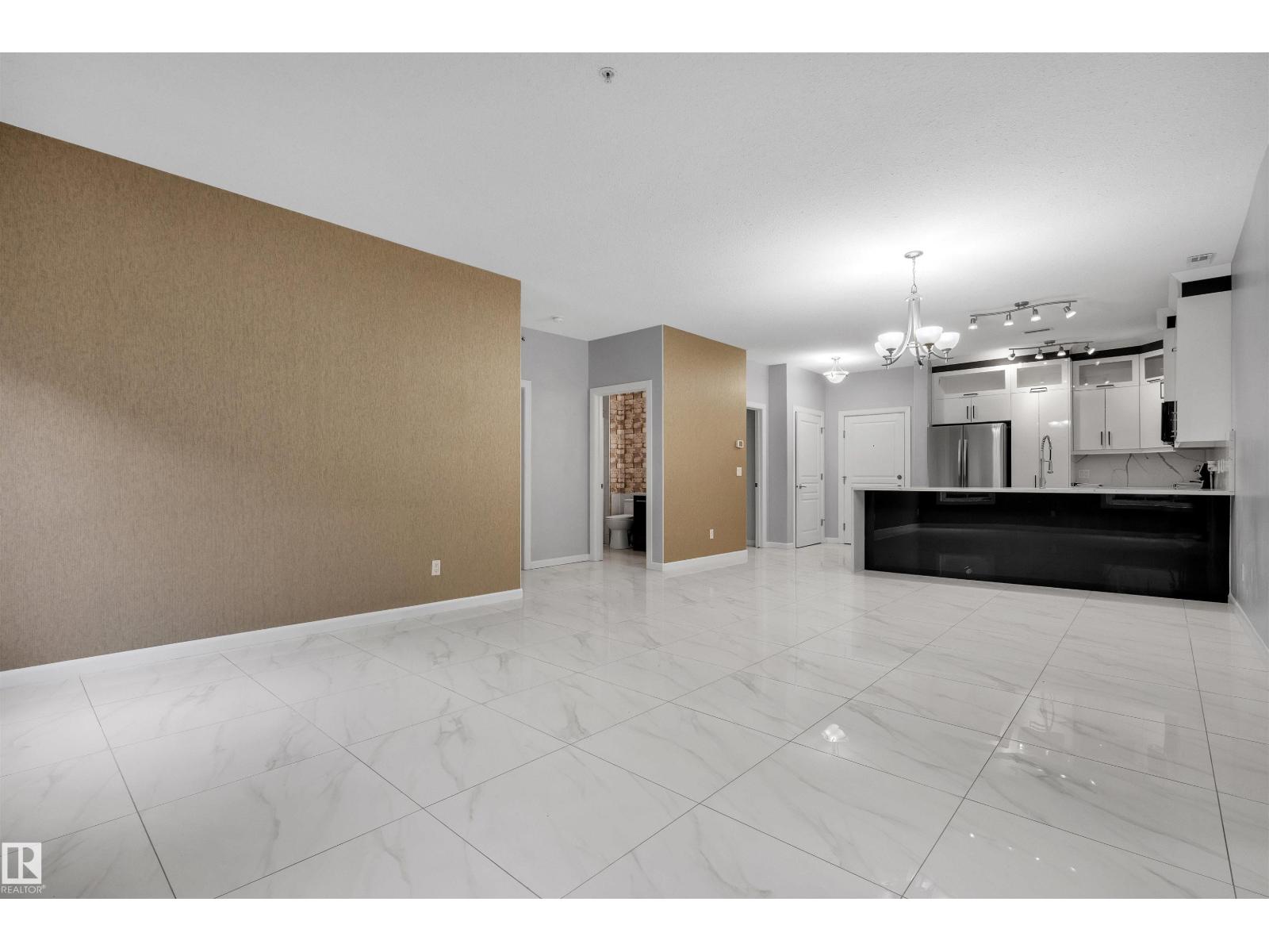 #105 160 Magrath RD NW