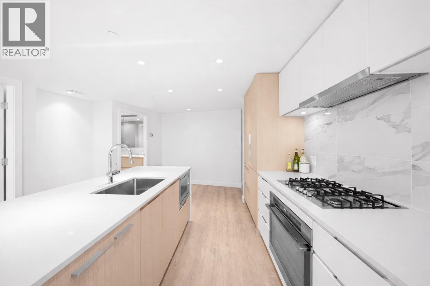 709 1500 FERN STREET