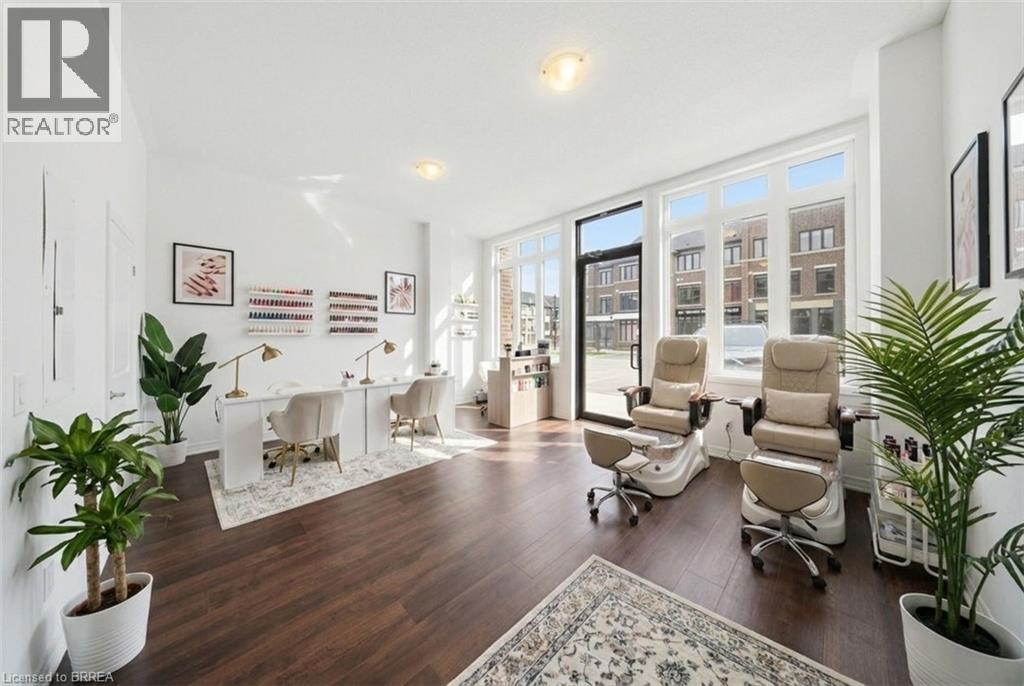 585 COLBORNE Street Unit# 107