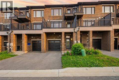 585 COLBORNE Street Unit# 107 Brantford ON N3S0K4