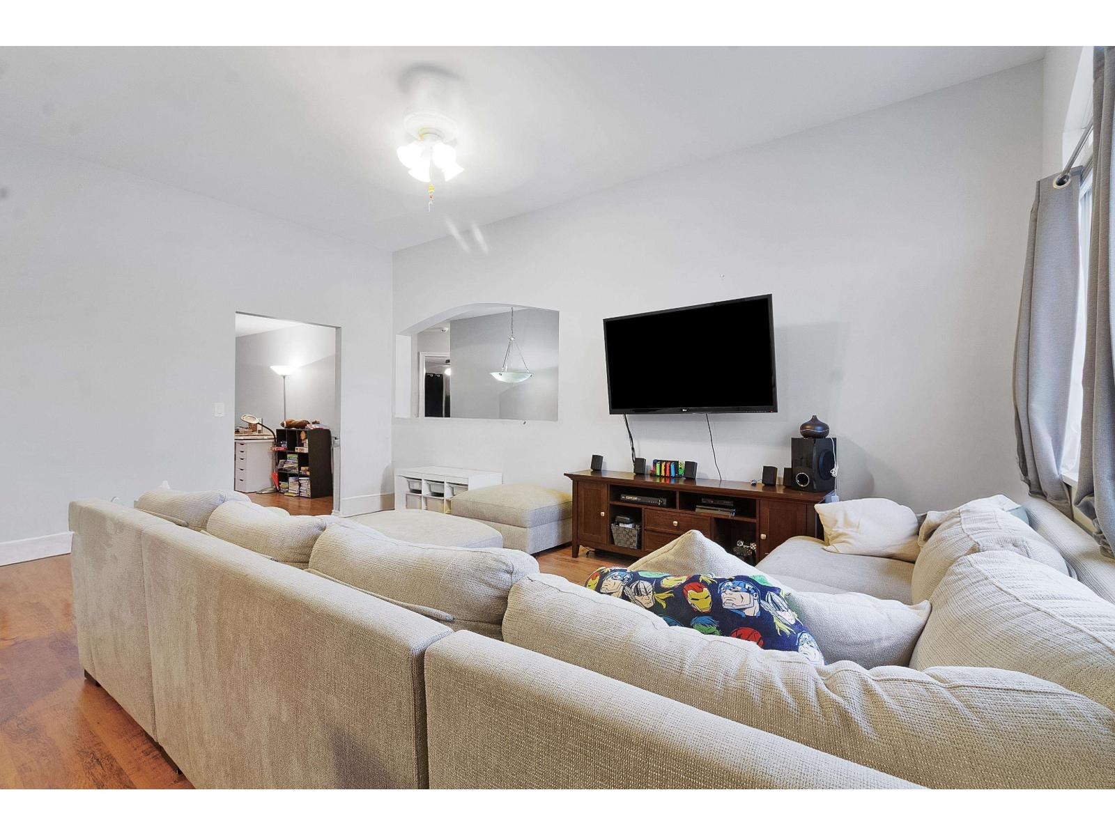 35055 KOOTENAY DRIVE