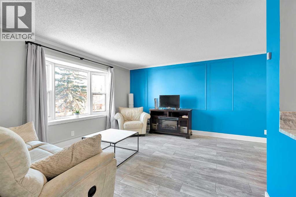 51 Huntstrom Road NE