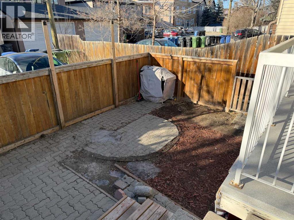 1, 1939 25A Street SW