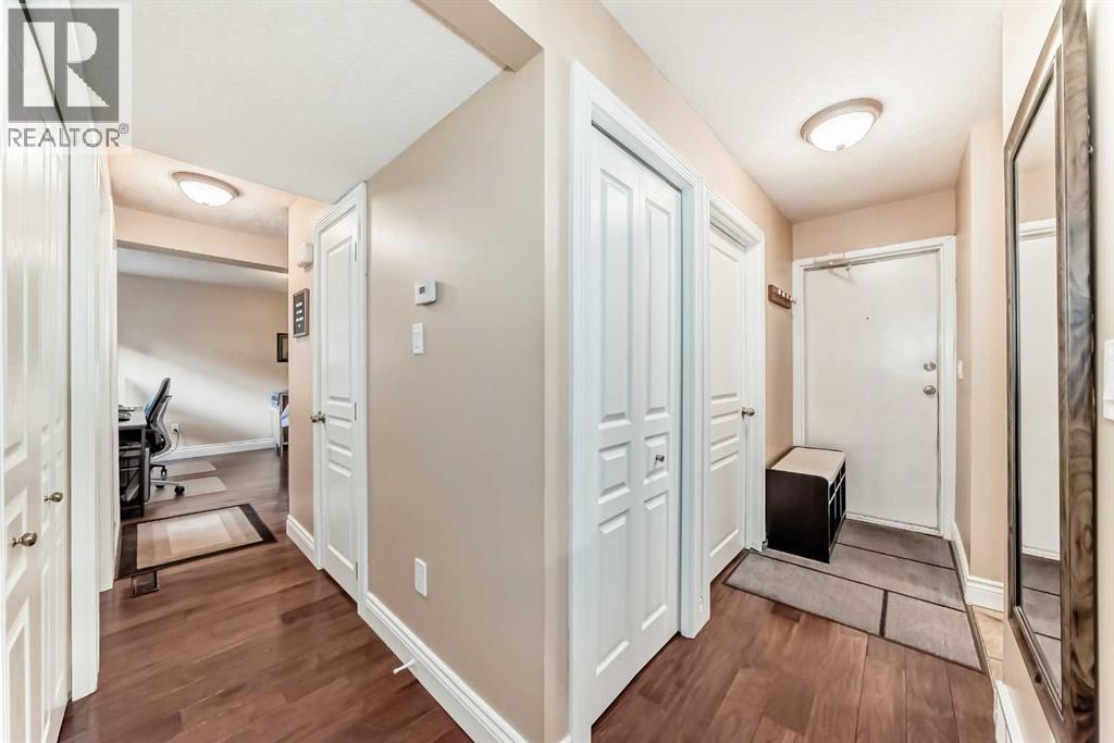 169, 79 Glamis Green SW