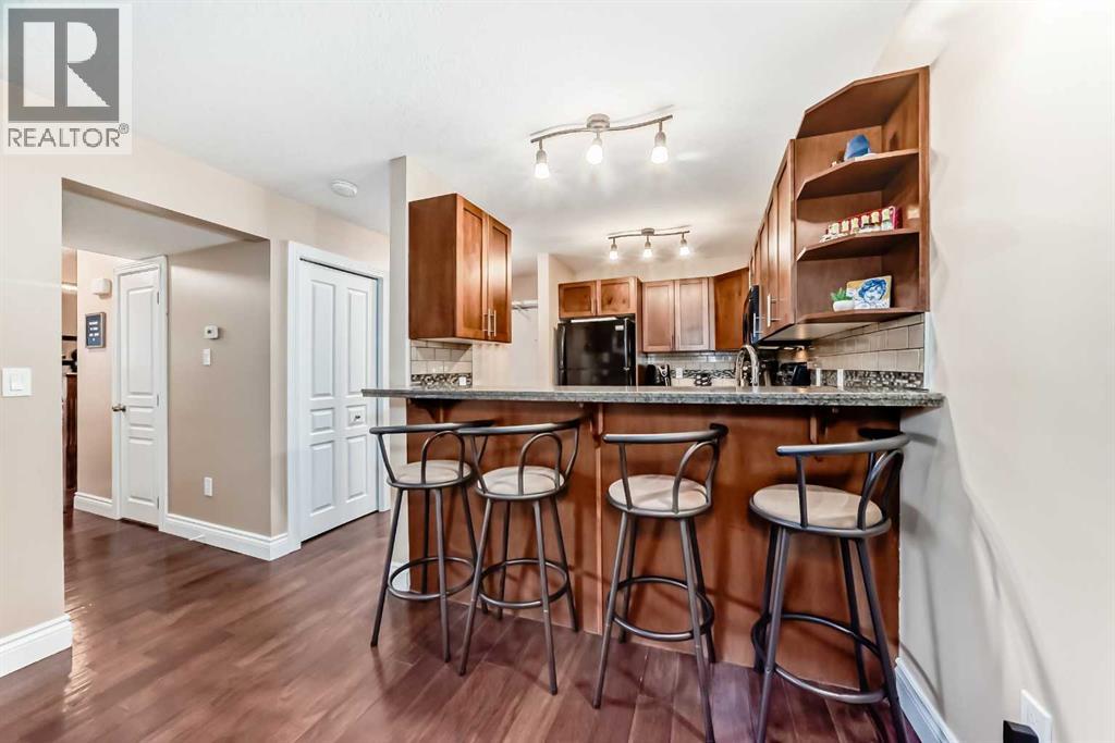 169, 79 Glamis Green SW