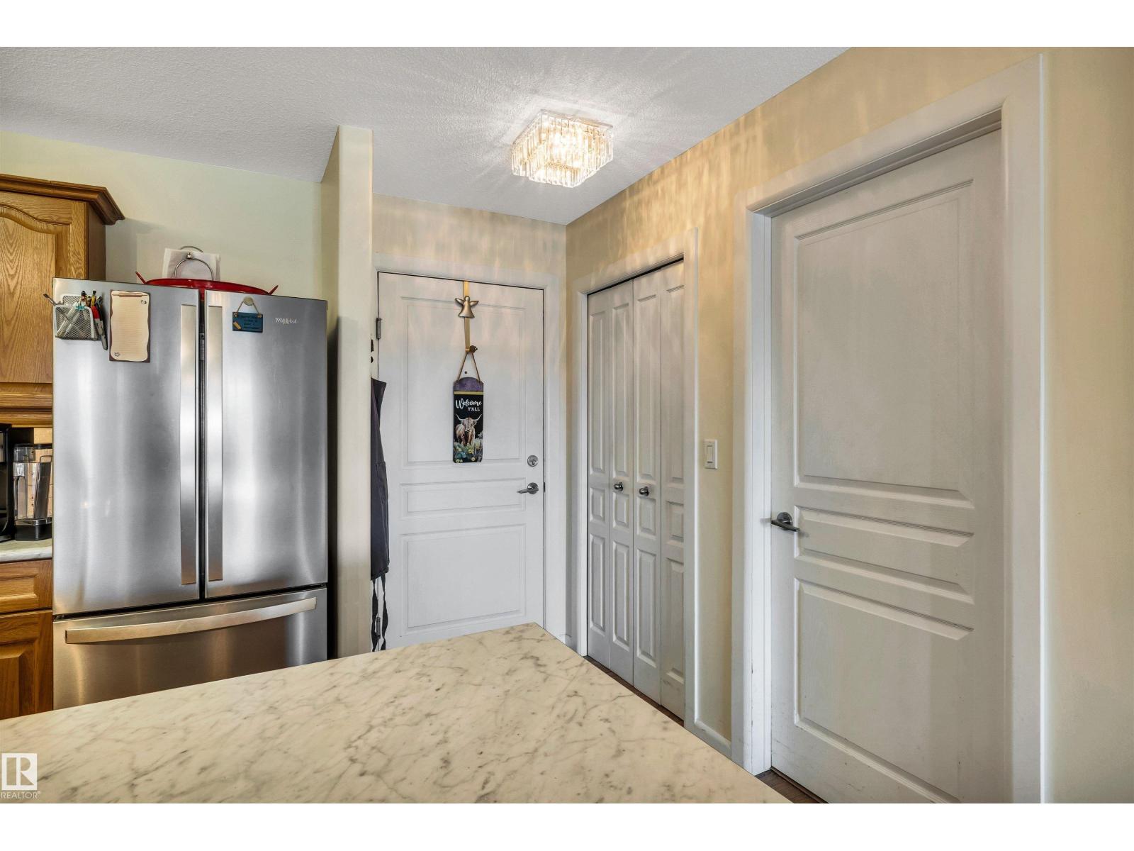 #238 300 PALISADES WY