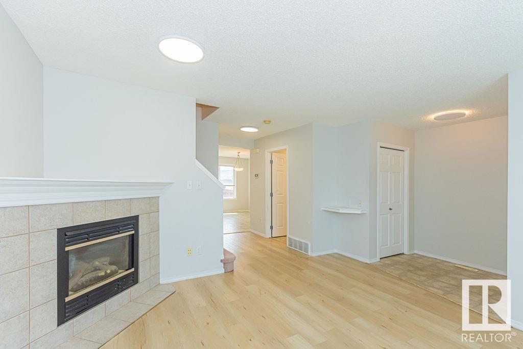 4419 152 AV NW