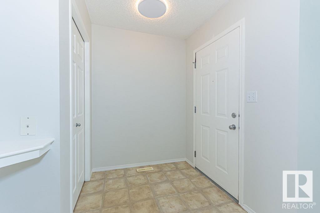 4419 152 AV NW