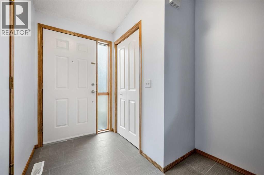 147 Somervale Park SW