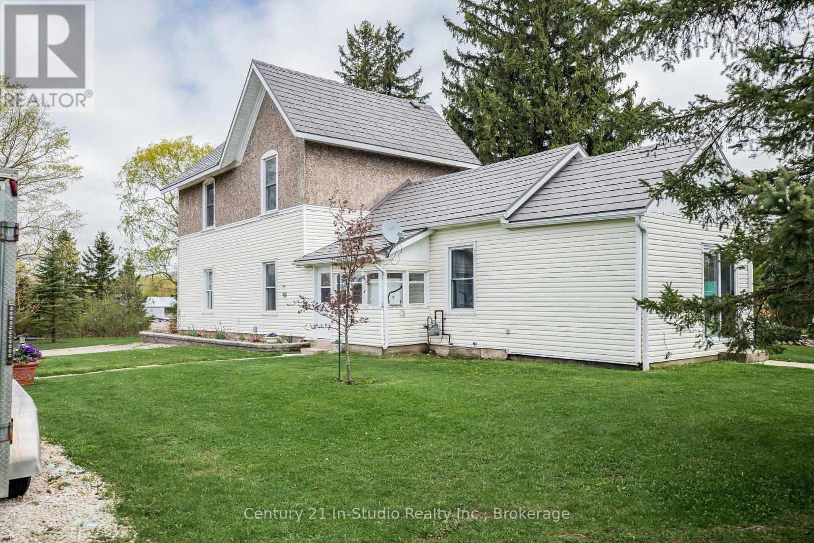 489 LAMBTON STREET W