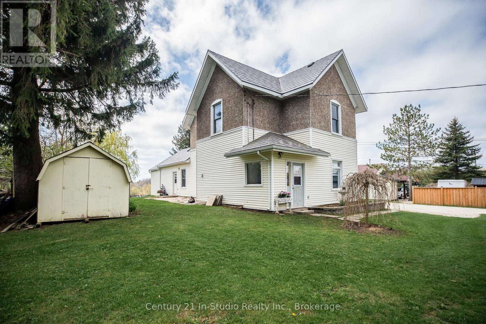 489 LAMBTON STREET W