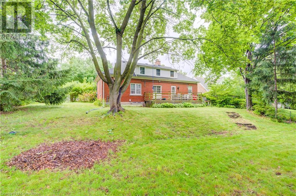 250 BRIDGEPORT Road E
