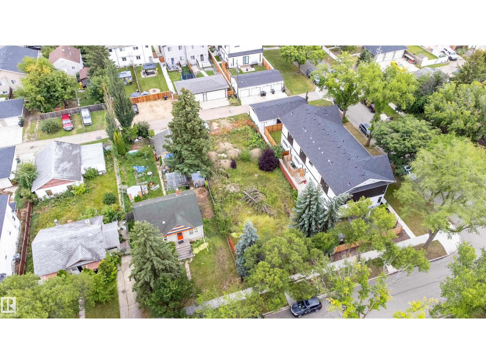 12107 123 ST NW