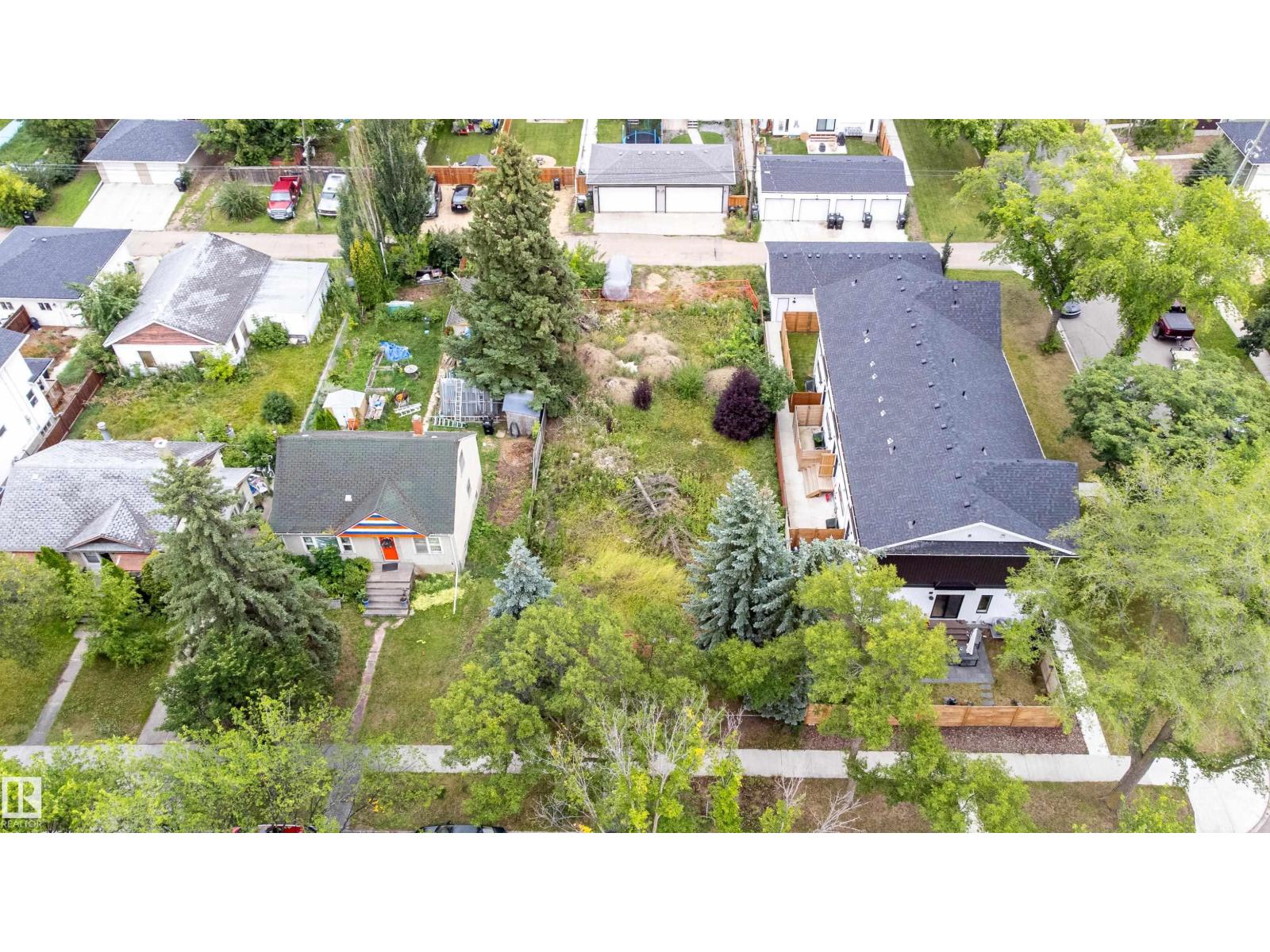 12107 123 ST NW