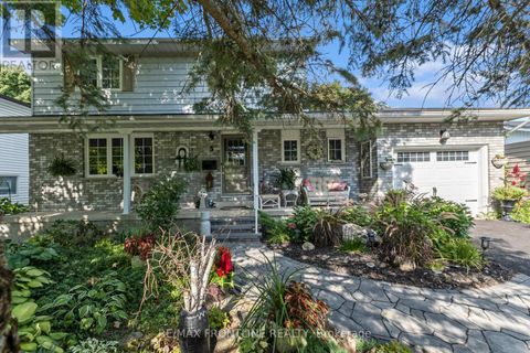 5 RIDGEVIEW PLACE Perth ON K7H3L1