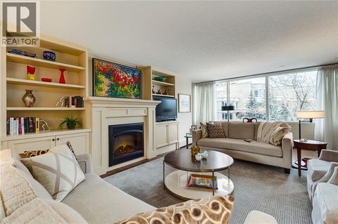 400F, 500 Eau Claire Avenue SW Calgary AB T2P3R8
