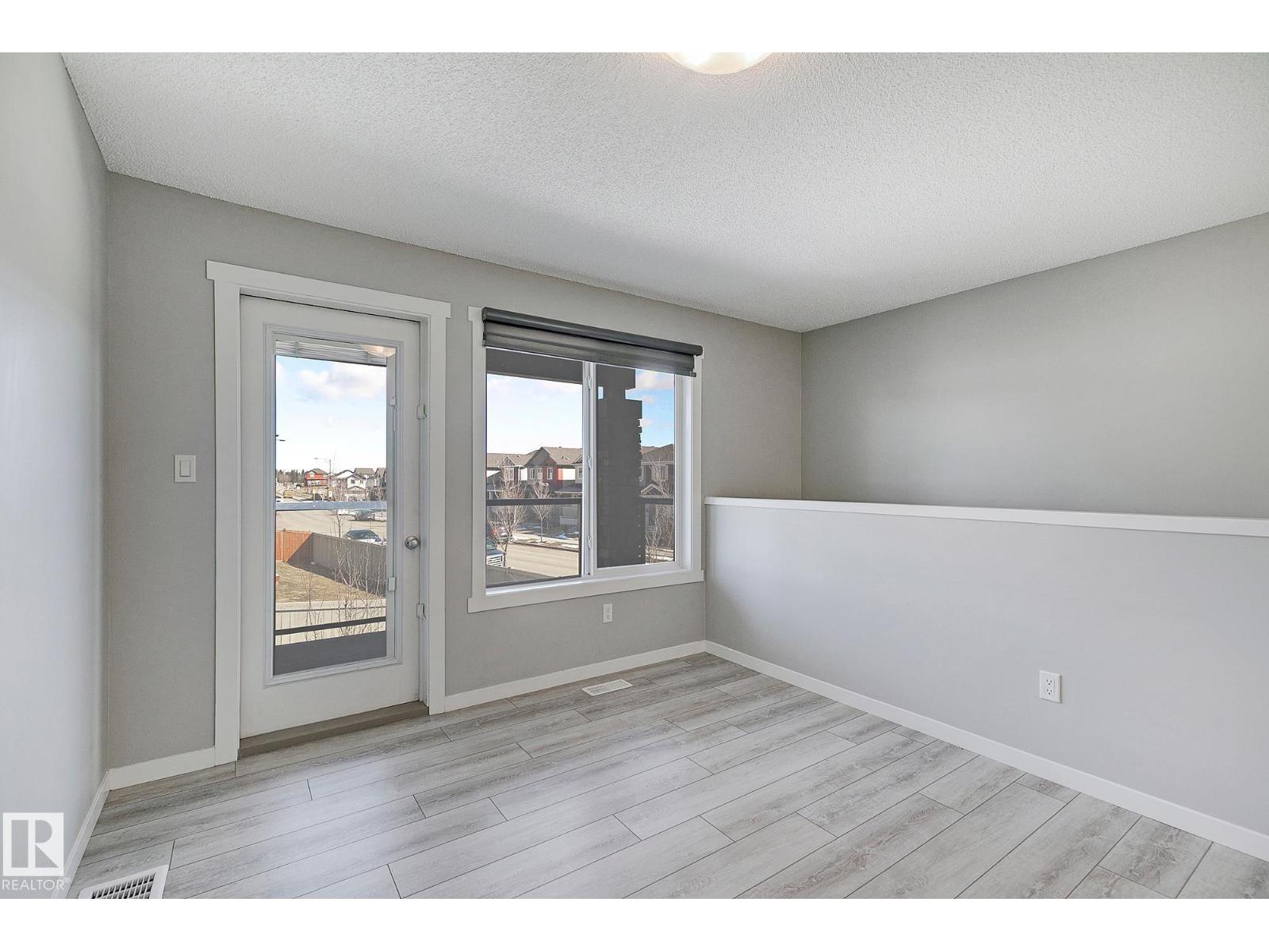 #20 1530 TAMARACK BV NW