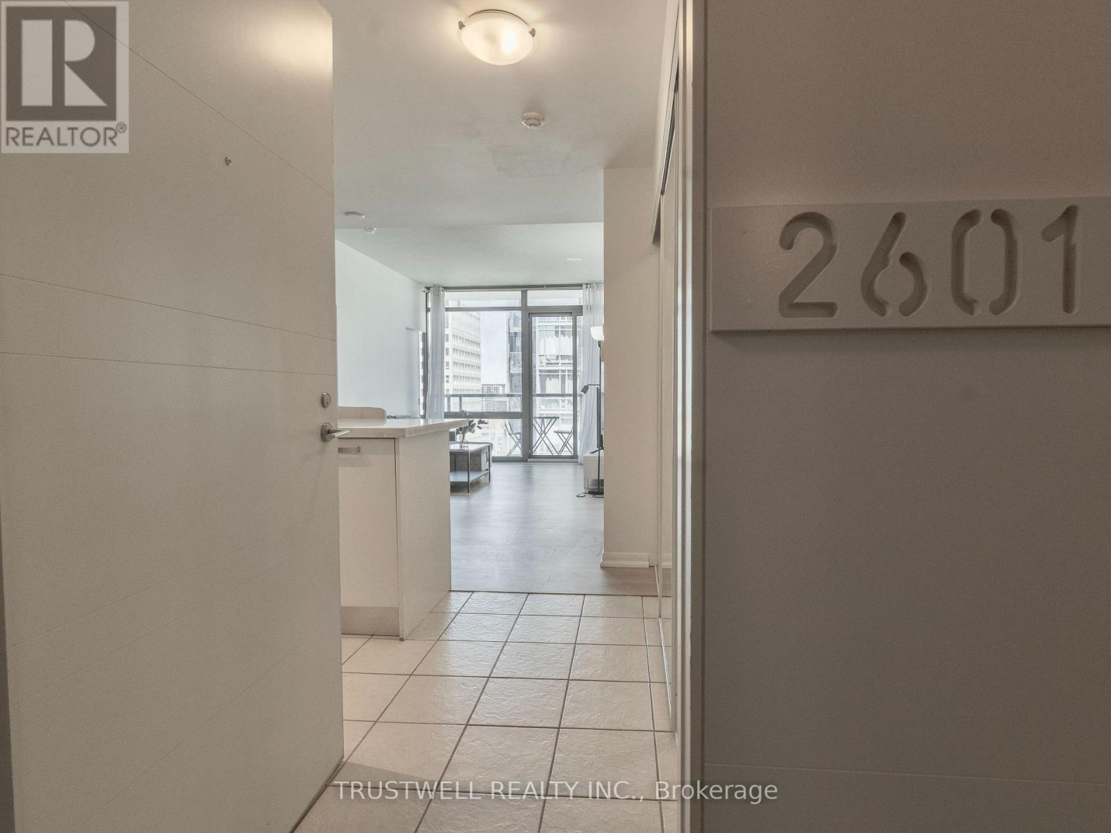 2601 - 38 GRENVILLE STREET