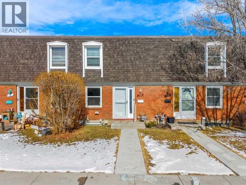 19, 330 Canterbury Drive SW Calgary AB T2W1H6